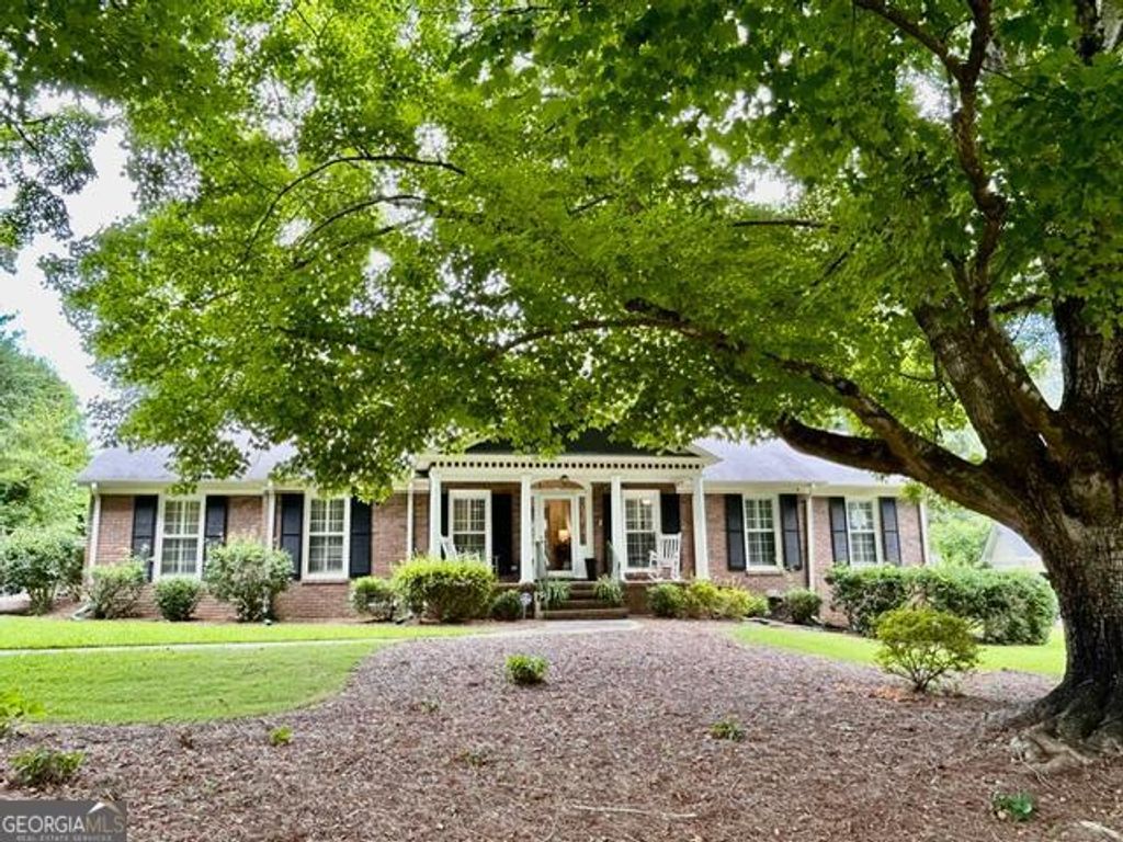 1116 Hilltop Drive, Griffin, GA 30224
