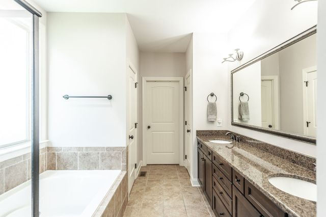 4213 Stone Hall Blvd, Hermitage, TN 37076