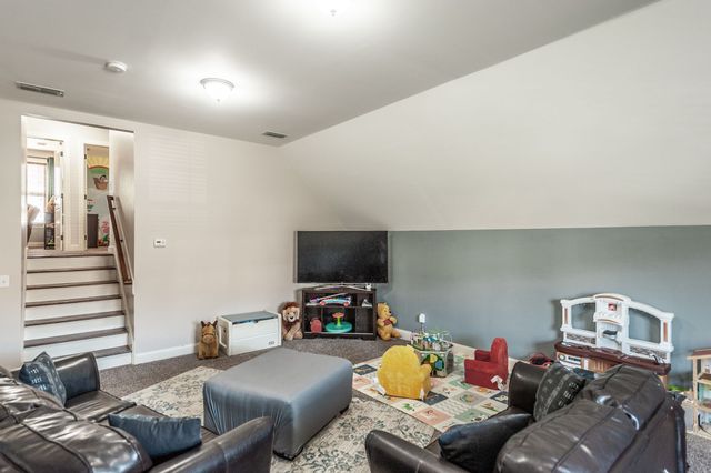 4213 Stone Hall Blvd, Hermitage, TN 37076