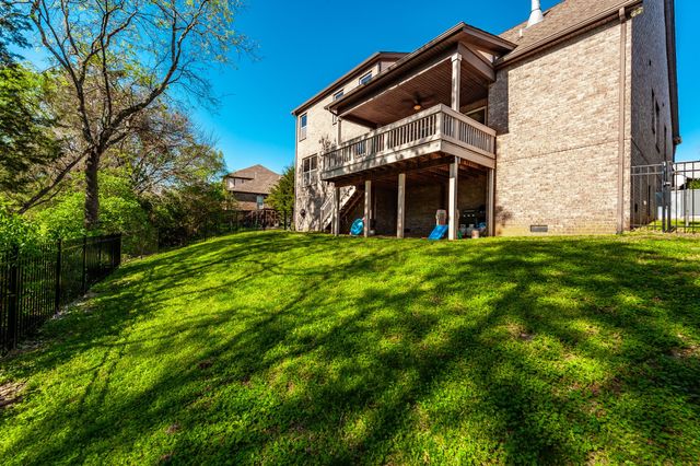 4213 Stone Hall Blvd, Hermitage, TN 37076