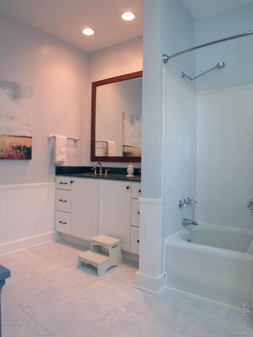 2316 Carolina Ave, Louisville, KY 40205