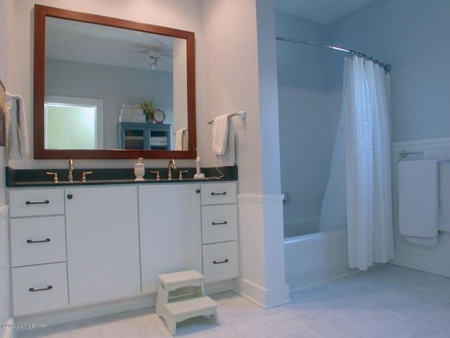 2316 Carolina Ave, Louisville, KY 40205