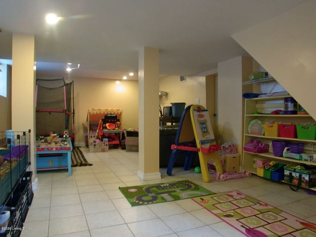 2316 Carolina Ave, Louisville, KY 40205