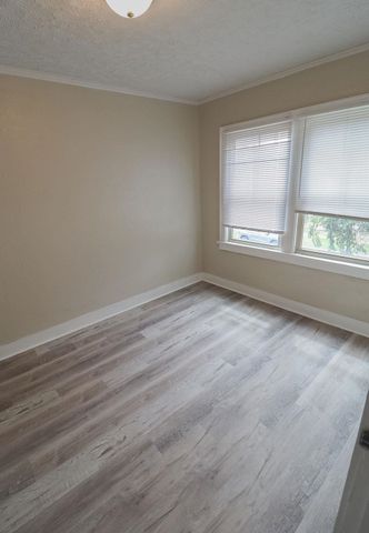 306 E Pine, Wichita, KS 67214