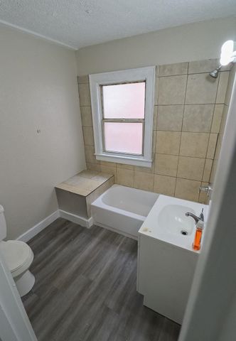 306 E Pine, Wichita, KS 67214