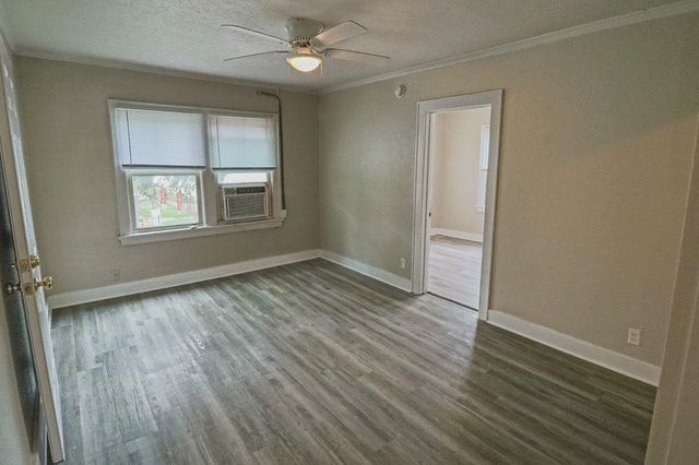 306 E Pine, Wichita, KS 67214