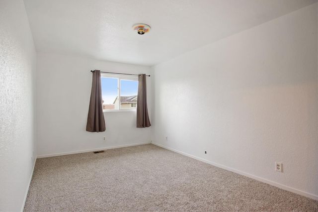 1552 Liverpool Ct, Manteca, CA 95336