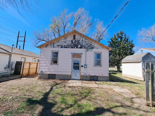 323 S Lucy St, Mcpherson, KS 67460