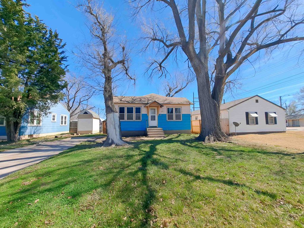 323 S Lucy St, Mcpherson, KS 67460
