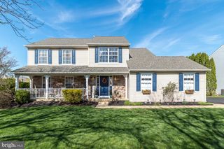 2233 FIR CT, Warrington, PA 18976