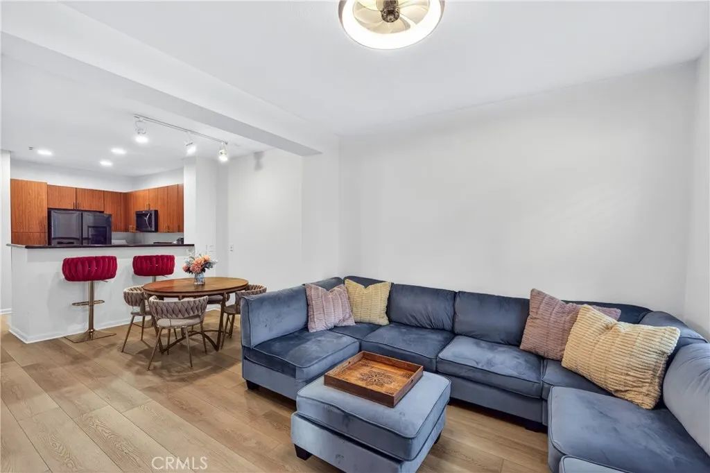 1801 E Katella 1033, Anaheim, CA 92805