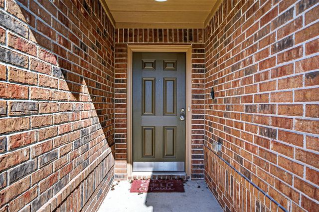 8803 Leclaire Meadow Drive, Humble, TX 77338