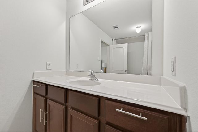 8803 Leclaire Meadow Drive, Humble, TX 77338