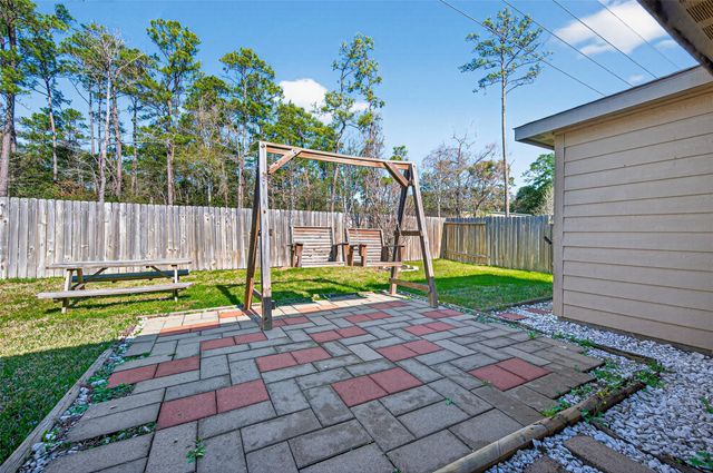 8803 Leclaire Meadow Drive, Humble, TX 77338