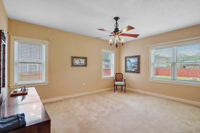 405 Park Street, Anahuac, TX 77514