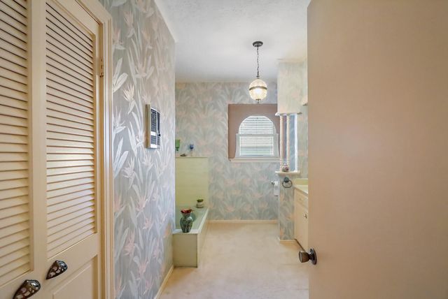 405 Park Street, Anahuac, TX 77514