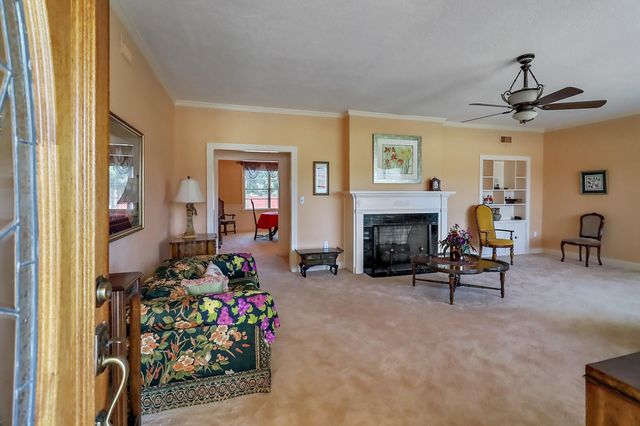 405 Park Street, Anahuac, TX 77514