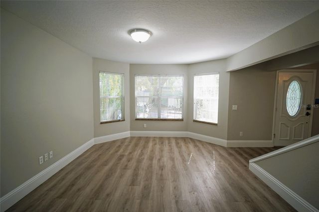 317 W HANLON STREET, Tampa, FL 33604