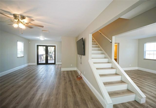 317 W HANLON STREET, Tampa, FL 33604