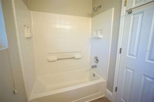 317 W HANLON STREET, Tampa, FL 33604