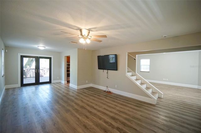 317 W HANLON STREET, Tampa, FL 33604