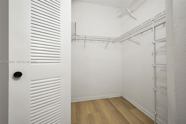 1210 Sorrento Dr, Weston, FL 33326