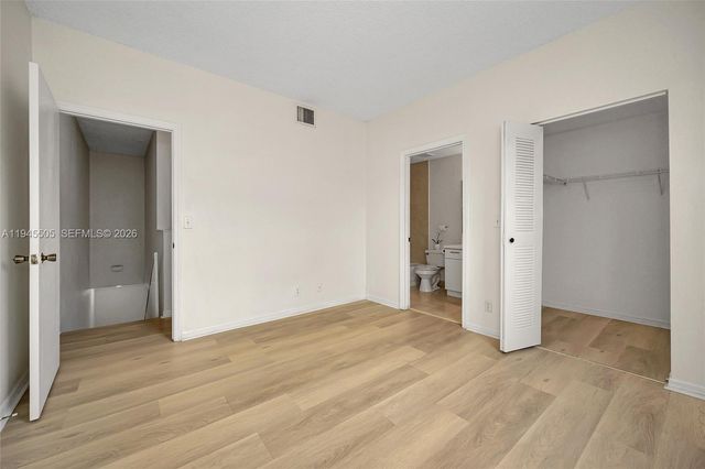 1210 Sorrento Dr, Weston, FL 33326