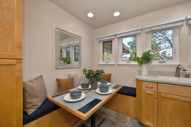 4033 Cayente Way, Sacramento, CA 95864