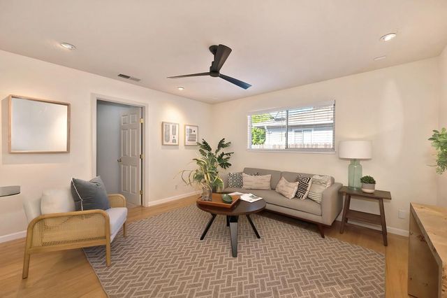 4033 Cayente Way, Sacramento, CA 95864