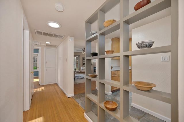 4033 Cayente Way, Sacramento, CA 95864