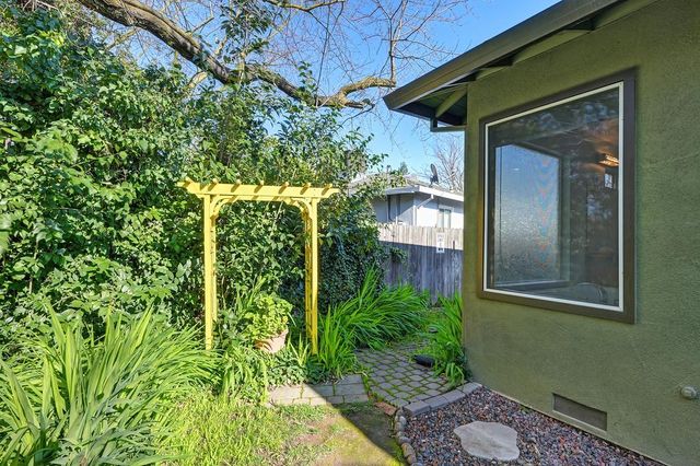 4033 Cayente Way, Sacramento, CA 95864