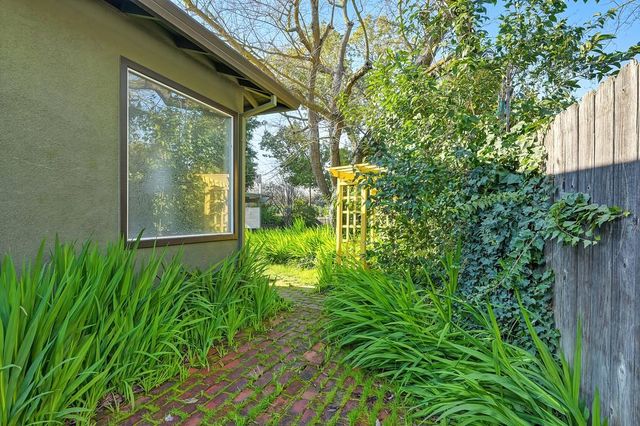 4033 Cayente Way, Sacramento, CA 95864