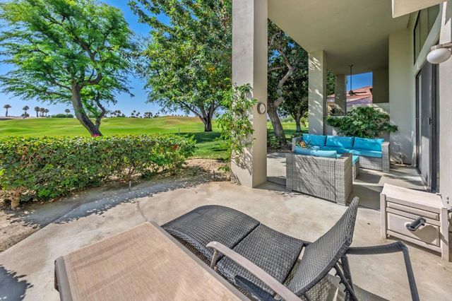 54326 Oak Tree A122, La Quinta, CA 92253