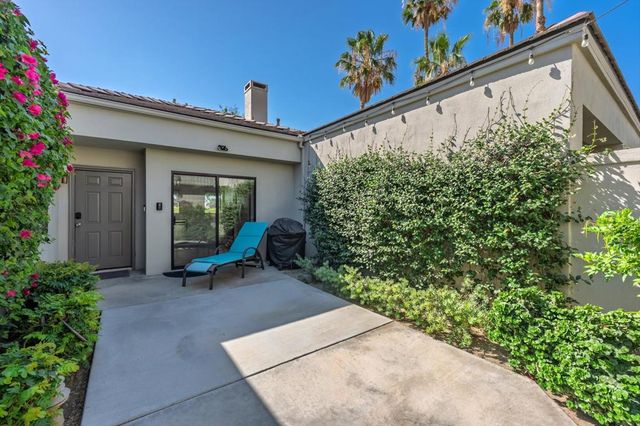 54326 Oak Tree A122, La Quinta, CA 92253