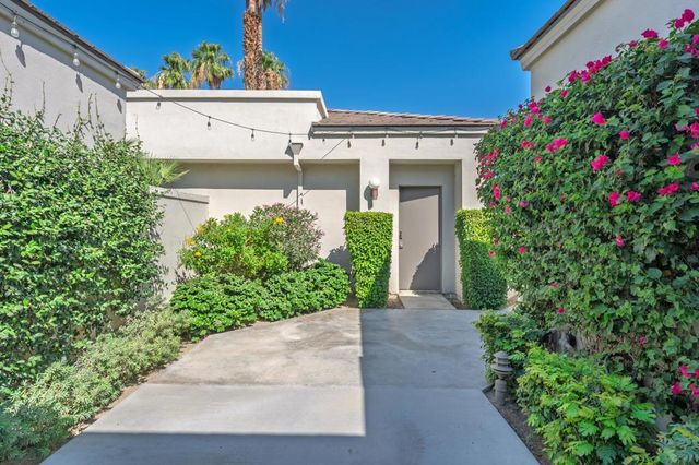 54326 Oak Tree A122, La Quinta, CA 92253