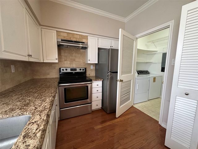 5849 Sugar Hill Drive, Houston, TX 77057