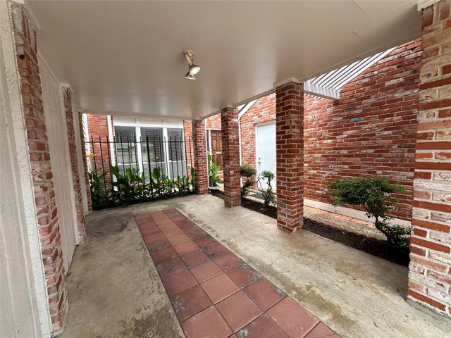 5849 Sugar Hill Drive, Houston, TX 77057