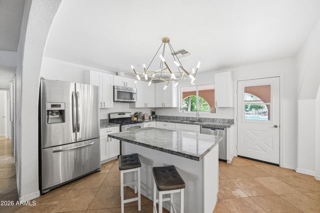 4528 E HOBART Street, Mesa, AZ 85205