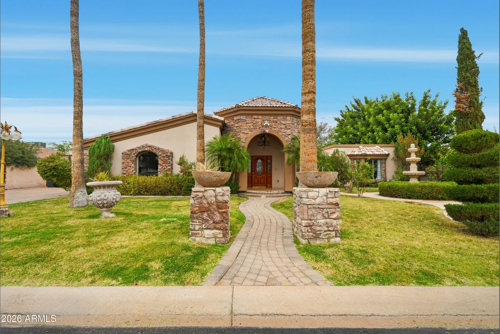 4528 E HOBART Street, Mesa, AZ 85205