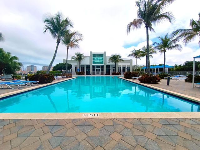 300 S Australian Avenue 529, West Palm Beach, FL 33401