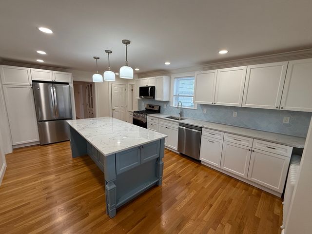 22 Sweetser S 1, Wakefield, MA 01880