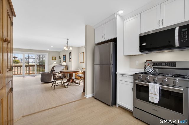 560 Silver Sands Road 904, East Haven, CT 06512