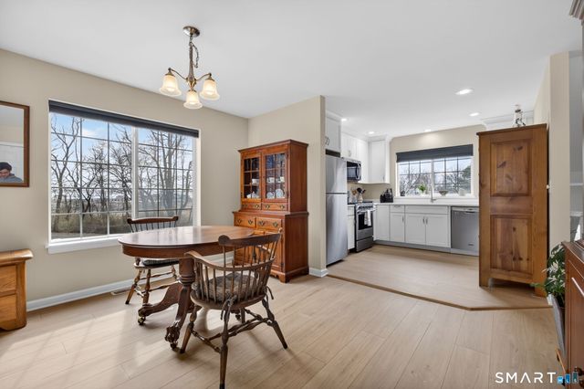 560 Silver Sands Road 904, East Haven, CT 06512