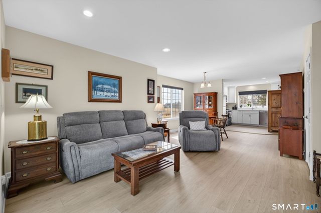 560 Silver Sands Road 904, East Haven, CT 06512