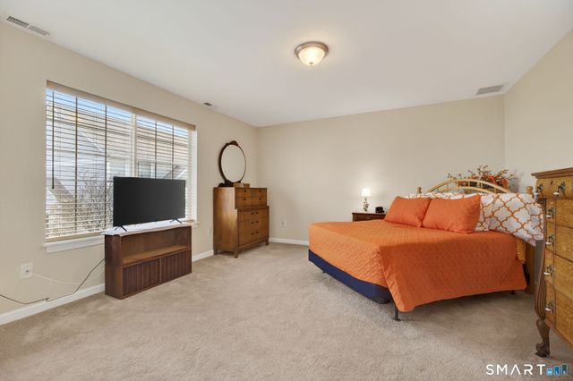 560 Silver Sands Road 904, East Haven, CT 06512