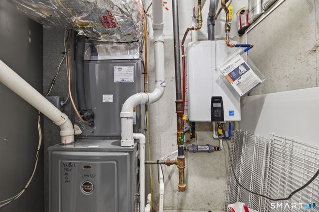 560 Silver Sands Road 904, East Haven, CT 06512