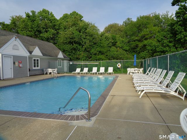 560 Silver Sands Road 904, East Haven, CT 06512