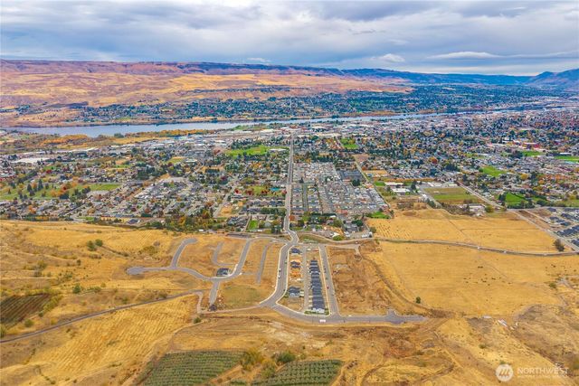 2145 Maple Street, Wenatchee, WA 98801