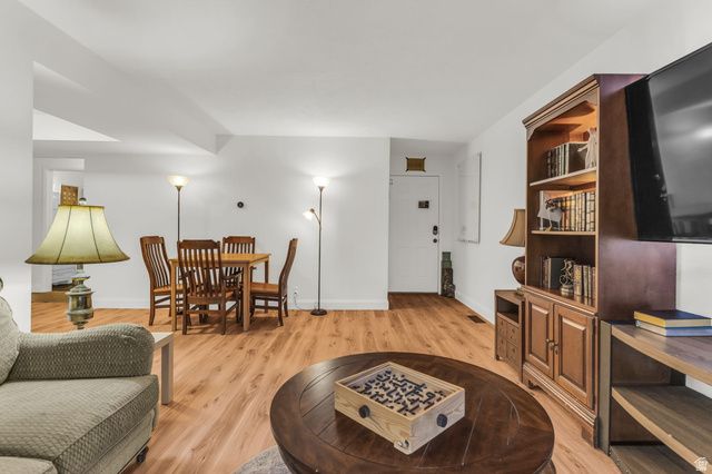200 W GARDEN PARK DR, Orem, UT 84057