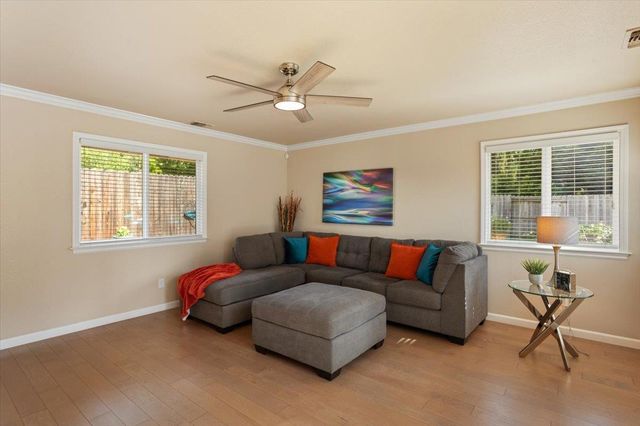 8678 Pardillo Ave, Orangevale, CA 95662